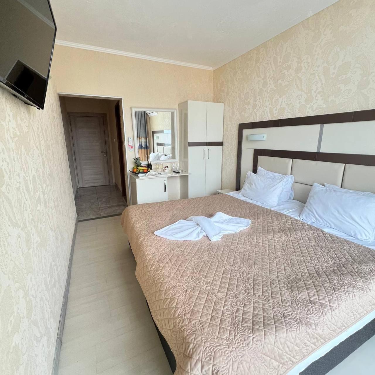 סאני ביץ' Family Hotel Gallery מראה חיצוני תמונה