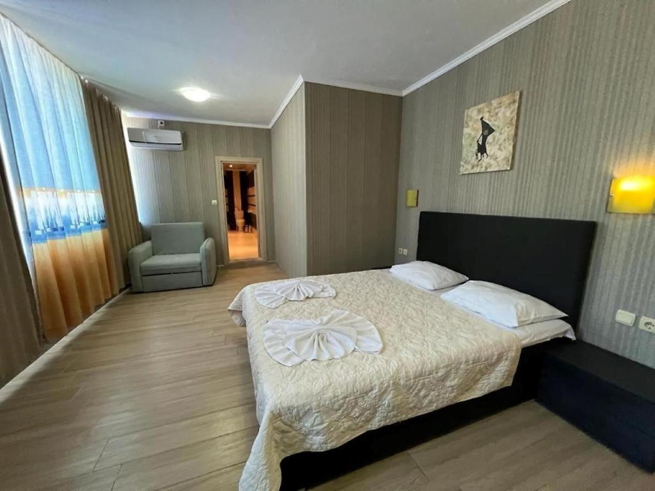 סאני ביץ' Family Hotel Gallery מראה חיצוני תמונה