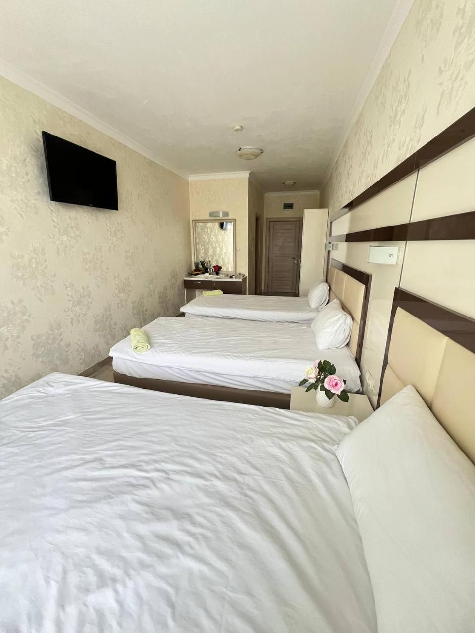 סאני ביץ' Family Hotel Gallery מראה חיצוני תמונה