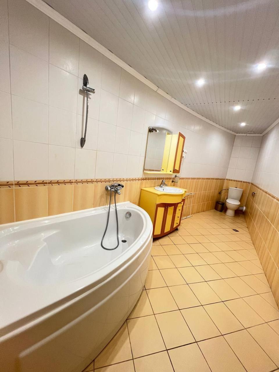 סאני ביץ' Family Hotel Gallery מראה חיצוני תמונה